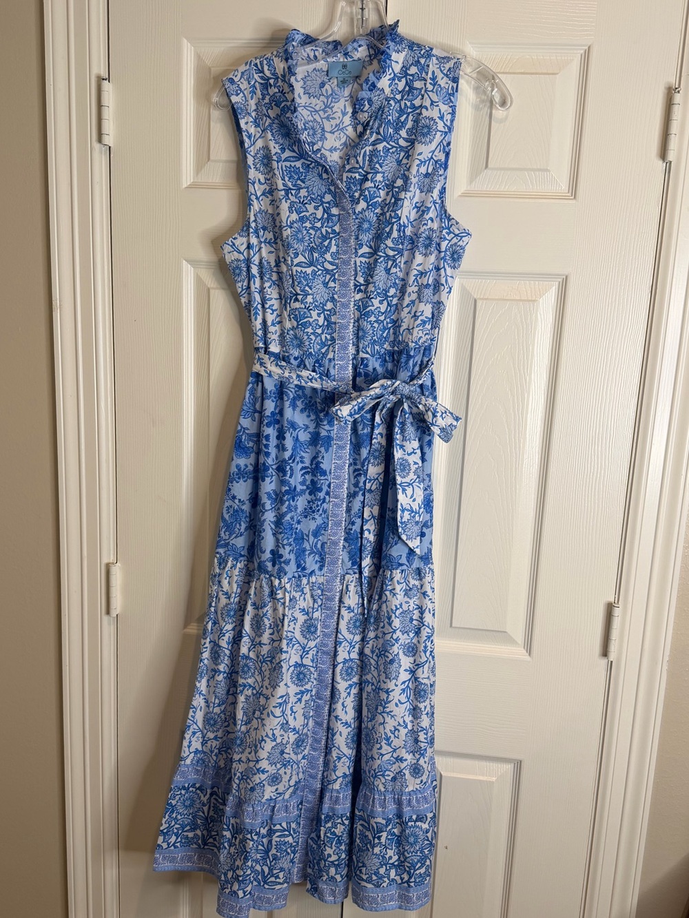 Sleeveless Blue Floral Tie-Waist Maxi Dress